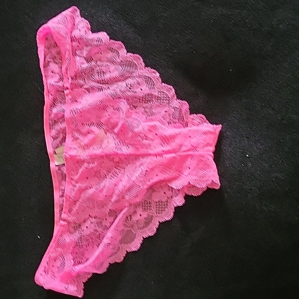 BRAND NEW Victoria Secret Dream Angels Cheekini Panty